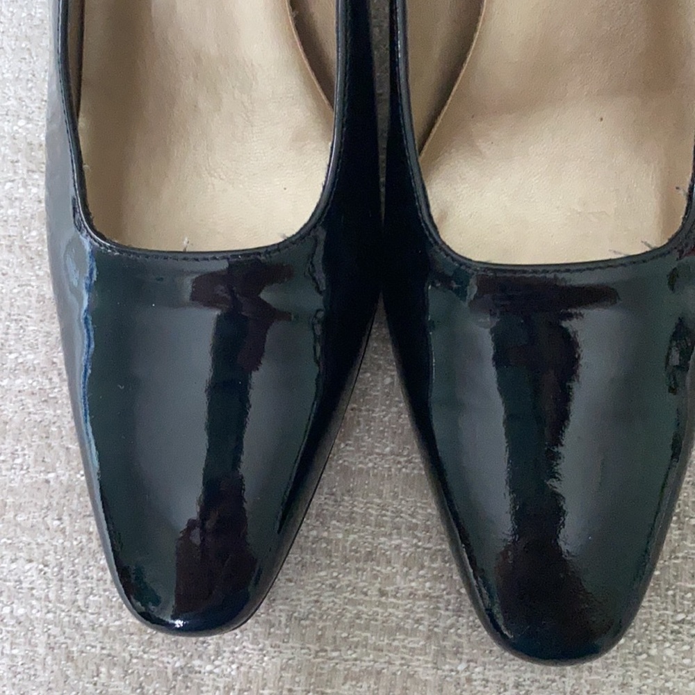 Vaneli black patent leather heels/pumps . Size 8M - Picture 9 of 9